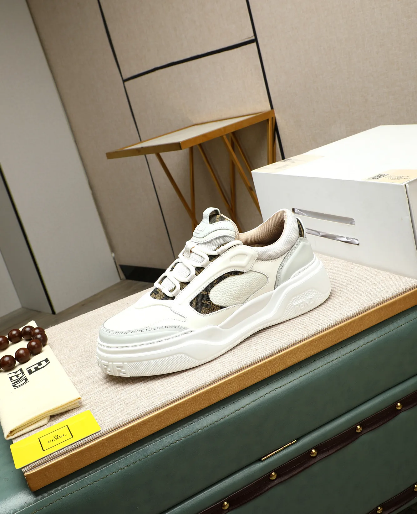 Men's shoes 💰760 [FENDI] Fendi - High-end quality original casual sports shoes - Upper: Nappa calfskin, pebbled calfskin, tongue and heel; injection molded brand logo plastic module - Lining: brand canvas - Outsole: ultra-light TPR foam·rubber; molded outsole -Super high quality control·Fine workmanship: highlighted (high-end·luxury·grade) -Size :39-44 (38, 45, can be customized)